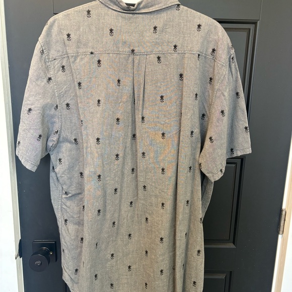 🔥2/$30🔥Vans Men’s XL Hawaiian short sleeve button down shirt gray - Picture 2 of 2